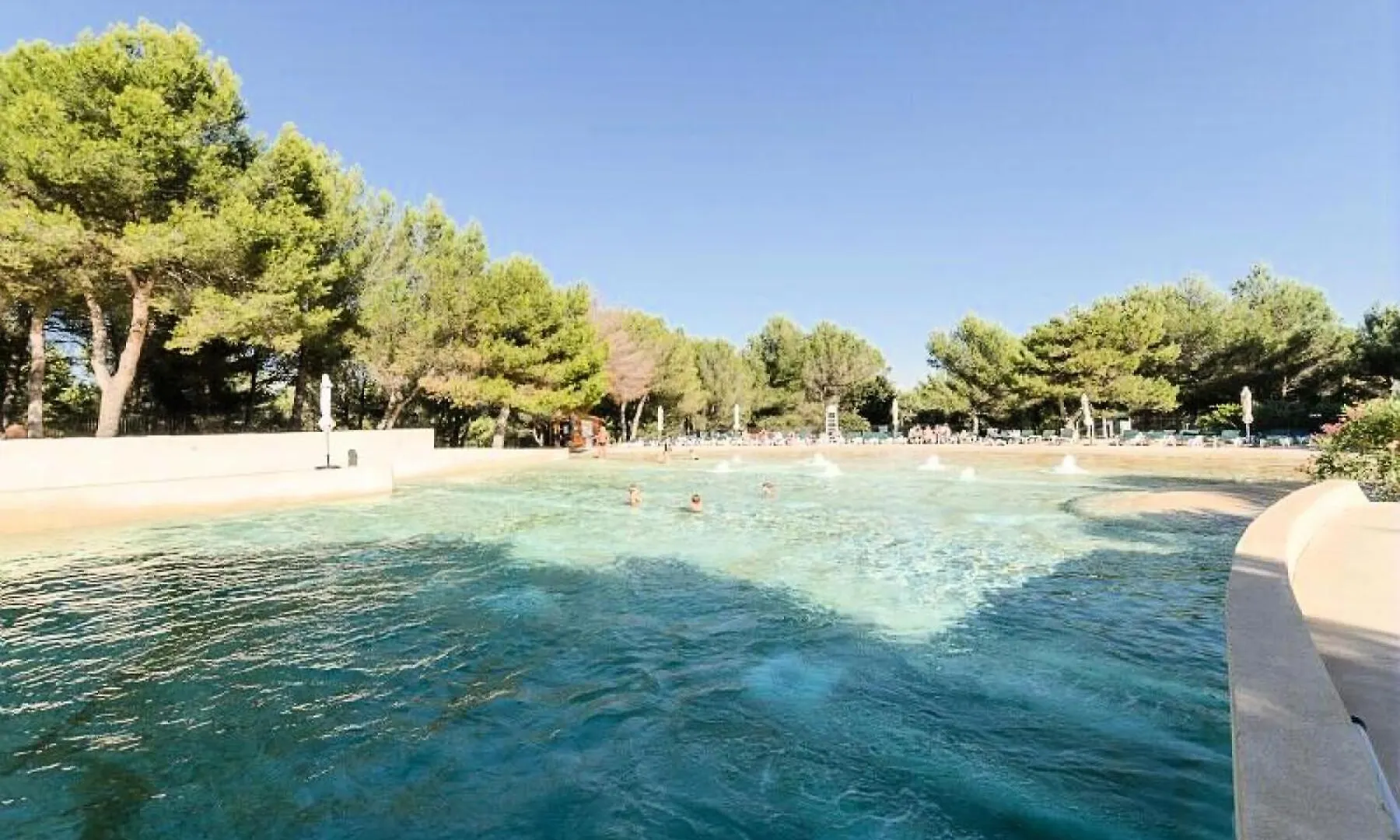 Apartment Village Pont Royal En Provence - Maeva Home - Appartement Cosy 2 Pieces 7 Personnes Vue Piscine - Selection - Super Home Mae-3629 Mallemort France